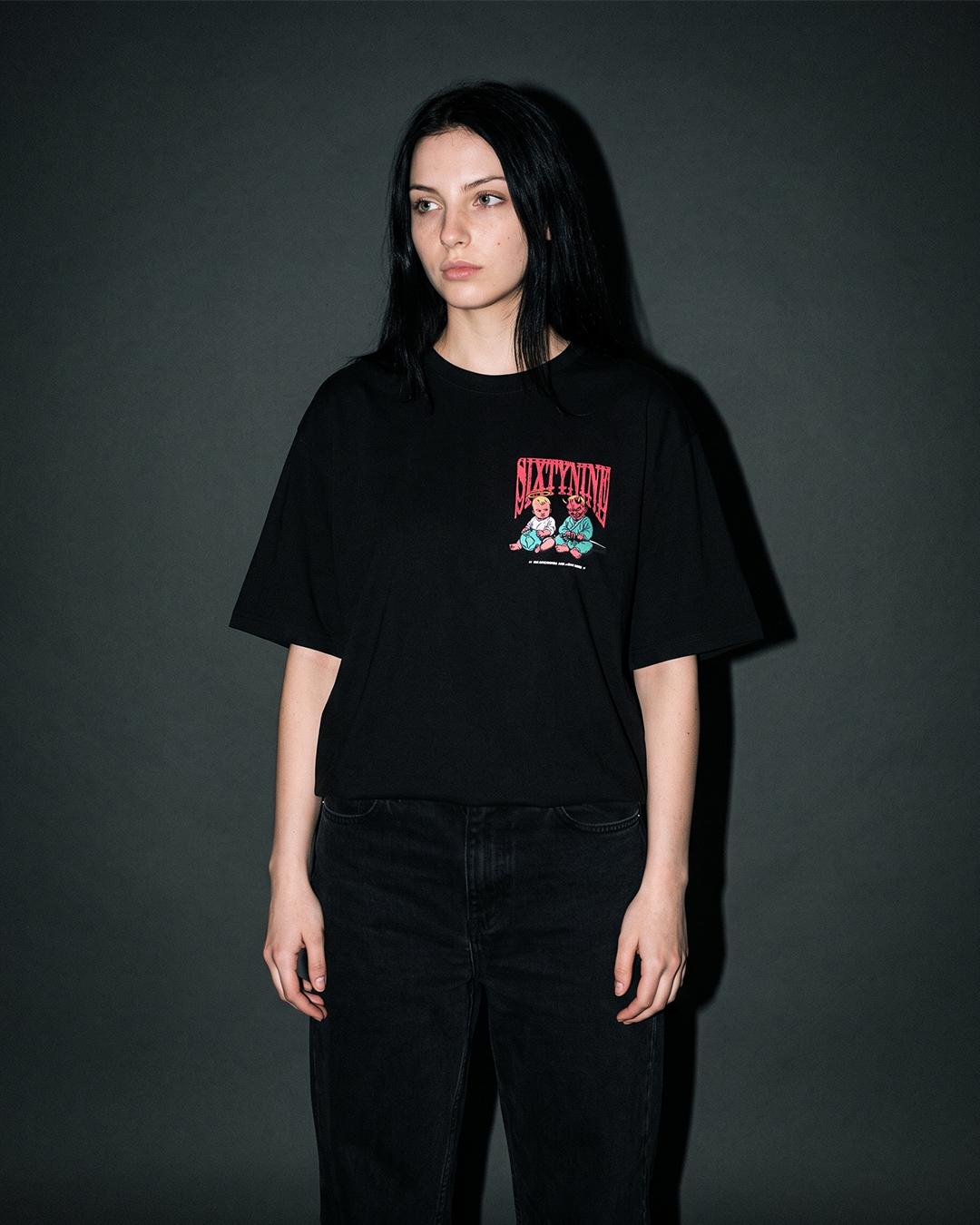 chorna-oversize-futbolka-the-twins-front-lily