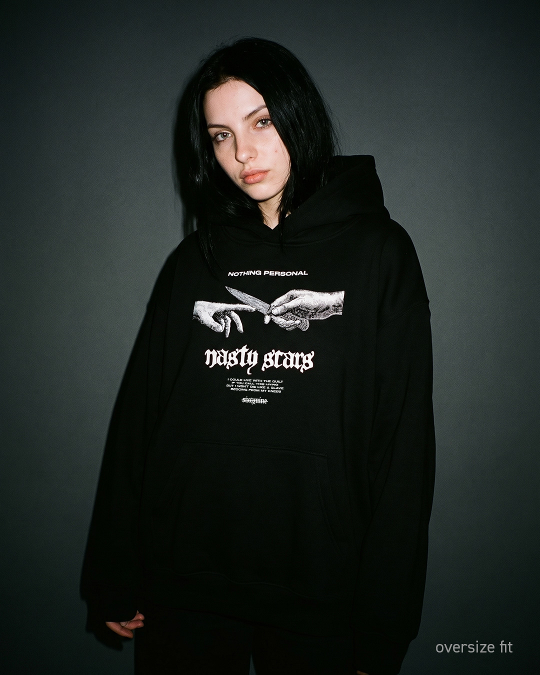chorne-hudi-oversize-nasty-scars-speredy-lily
